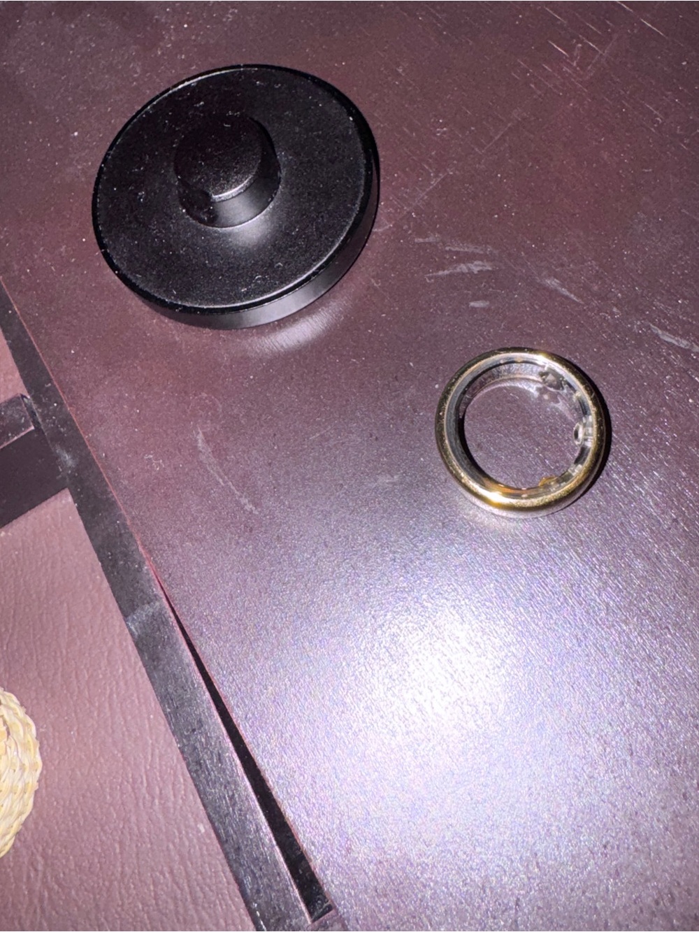 Oura Gen3 Gold Smart Ring with Black Sensor Panel. Size 7